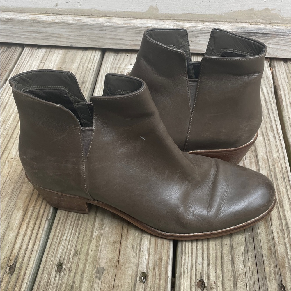 Cole Haan Abbott Taupe Leather Cutout Chelsea Ankle Boots Size 11